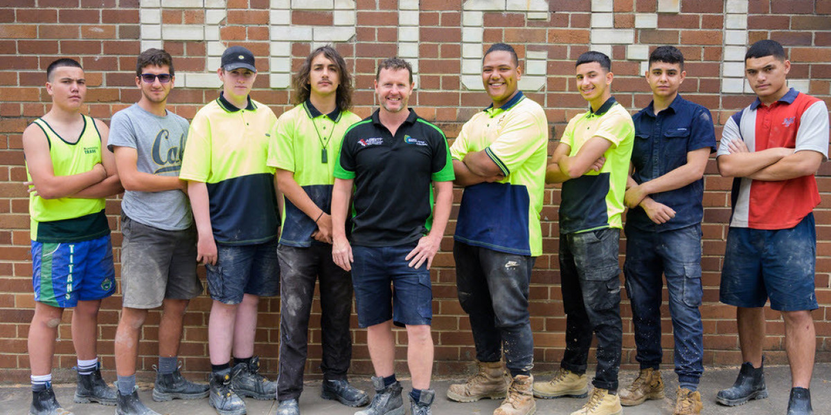 Bricklaying Vacancies in Sydney — the Pathway to Becoming a Master Bricklayer